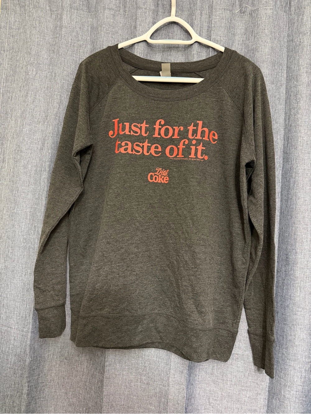 Women’s Diet Coke Gray Graphic shirt L